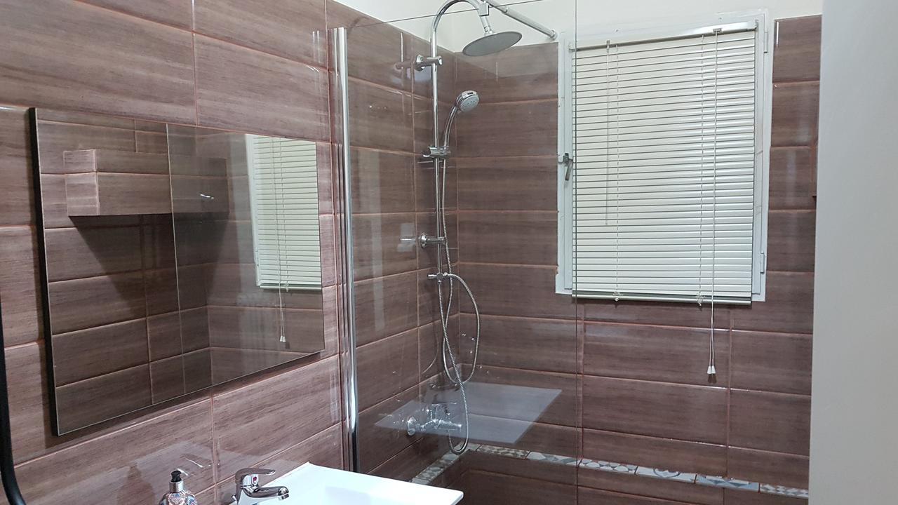 Menta Errathens Apartment - Athens Center, 5 Bd, 2 Bath المظهر الخارجي الصورة